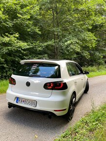 Volkswagen Golf 6 GTI 2.0tsi TOP - 4