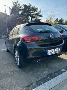 Opel Astra 2.0 CDTI - 4