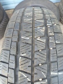 falken eurowinter 225/75R16 - 4