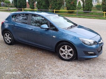 Predam Opel Astra 2015 diesel - 4