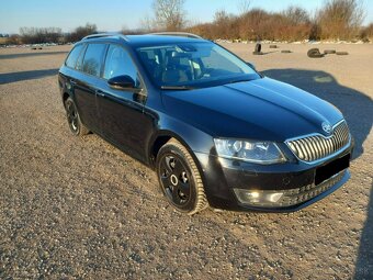 Škoda Octavia Combi 2.0 TDI Elegance/Style DSG - 4