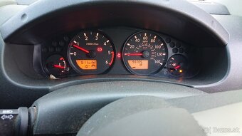 Nissan navara D40 2.5 DCI - 4