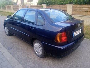 Volkswagen Polo Classic 1.6 - 4