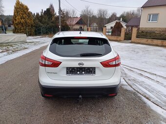 Predám Nissan Qashqai 1.2 DIG-T, 85Kw,rok výroby 2014,manuál - 4