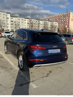 Audi Q5 40 2.0 TDI Sport quattro S tronic - 4