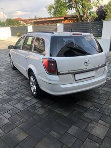 Astra combi 1.9CDTi 88kW TK+EK do 1/2026 - 4