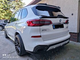 Spoiler na kufor pod sklo - BMW X5 - E70/F15/G05 - č. lesk - 4