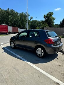 Toyota auris 1.6 benzín - 4