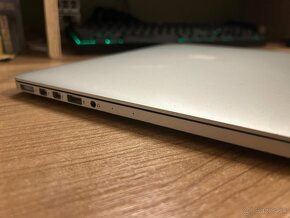 Predám MacBook Pro 2015 - 4