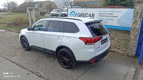 Mitsubishi Outlander  2,0 MIVEC 4WD CVT 7 M  DIAMANT - 4