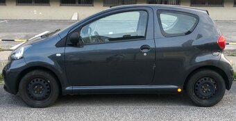 TOYOTA AYGO 1.0- len 26 000 km- možný odpočet DPH - 4