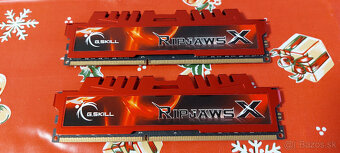 RAM 16GB (2x8GB) G-skill Ripjaws-X DDR3 1886 CL9 - 4