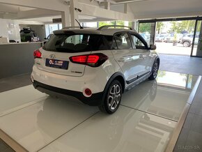 Hyundai i20 Active 1.4i 16V Classic - 4