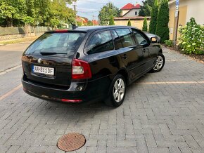 Octavia acombi 2.0 Tdi Elegance - 4