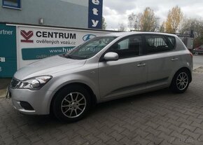 Kia Cee´d 1.4-NÍZKÉ KM-1.majitel - 4