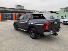 TOYOTA HILUX 2.8D 150kw , 4x4 , ČR , DPH - REZERVACE - 4