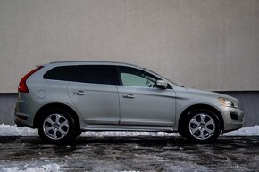 Volvo XC60 D5 (158kW) AWD R-Design Geartronic - 4