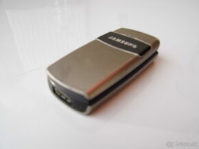 Samsung SGH-X200 Vyklápačka bez batérie skôr ND - 4