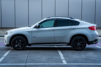 BMW X6 xDrive50i 4.4 V8 300kW - 4