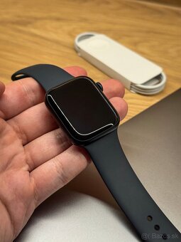 Apple Watch 9 45mm GPS Midnight - neaktivované - 4