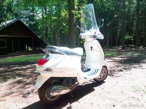 Vespa 125 LX ie 2010 - 4