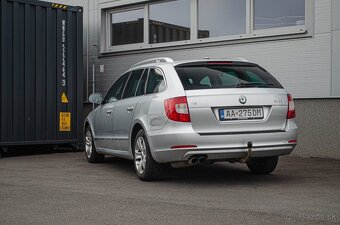 Skoda Superb Combi 2.0 TDI DSG - 4