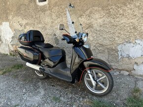 Aprilia Scarabeo 150 - 4