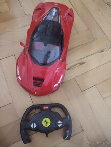 RC auto Ferrari - 4