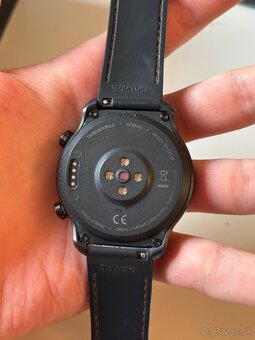 Mobvoi Ticwatch Pro 3 GPS čiernej farby - 4