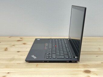 Lenovo ThinkPad X390 i5, 16GB RAM, 256GB SSD - 4