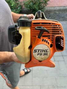 Ľahký benzínový vyžínač STIHL FS 38 - 4