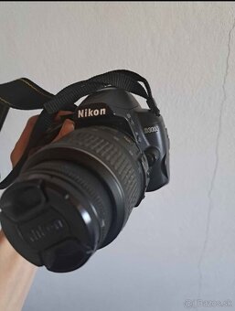 Nikon D3000 - 4