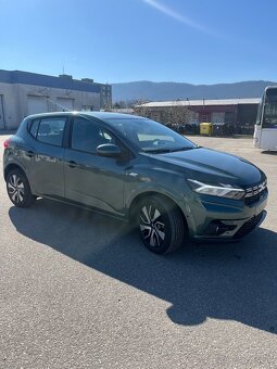 Dacia Sandero - 4