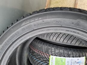 Celoročné 225/45R17 - 4