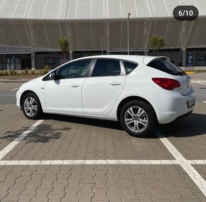 Opel Astra 2011 1.4 74kw - 4