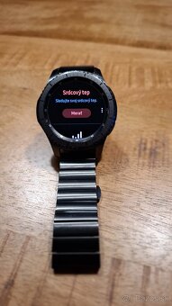 Samsung Gear S3 Frontier s remienkami - 4