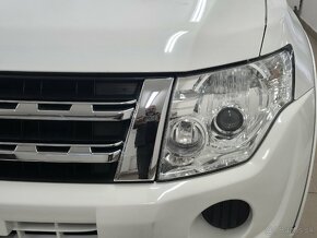 Mitsubishi Pajero 2012 - 4