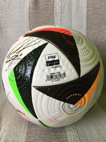 Adidas Fussballliebe EURO 2024 s podpismi futbalistov - 4