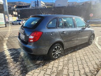 Predam škodu fabia kombi 1.6tdi 66kw manuál 5st 2011 - 4