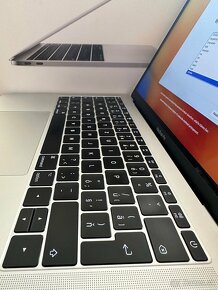 Apple MacBook Pro 13" 2017 - 4