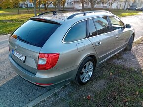 Škoda Superb lift 2,0tdi DSG - 4