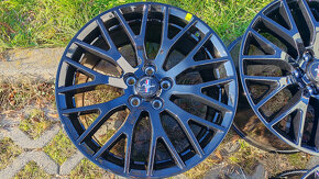 5x114,3 R19 --- FORD MUSTANG - 4