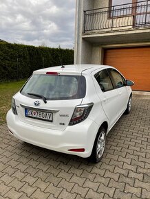 Toyota Yaris Hybrid 1.5 HSD CVT - 4