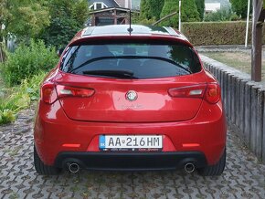 Alfa Romeo Giulietta  -  QV Line  -  2.0 JTDM-2 - 4