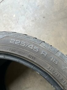 225/45 R18 uniroyal rainsport 3 - 4