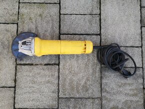 Dewalt DWE4205 Uhlová Brúska Cena 60€ - 4