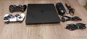 PS4 Slim 1 TB + 2 ovládače - 4