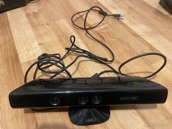 Xbox 360+kinect - 4