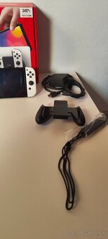 Predám Nintendo Switch OLED - 4