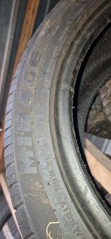 Predám pneu letne 245/45R17 - 4